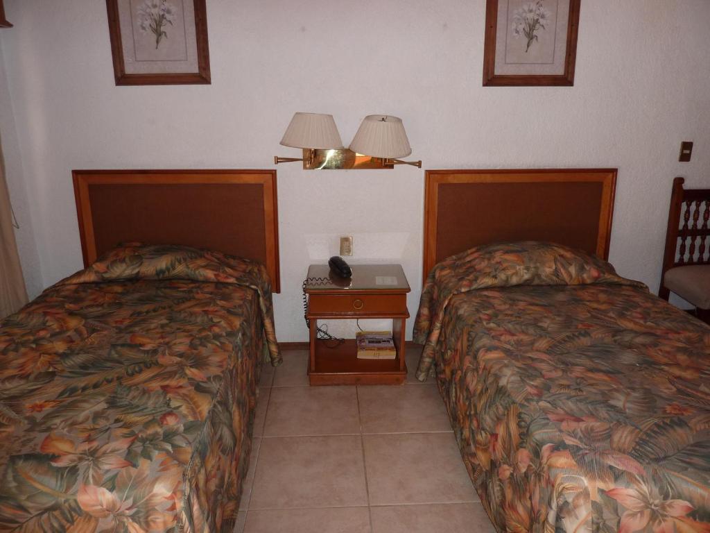 Hotel Bajo El Volcan Cuernavaca Cameră foto